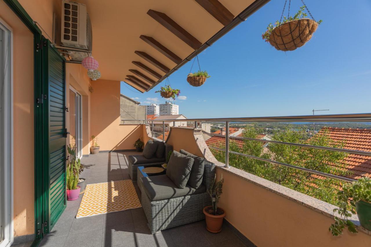 Apartments Franchese Шибеник Екстер'єр фото
